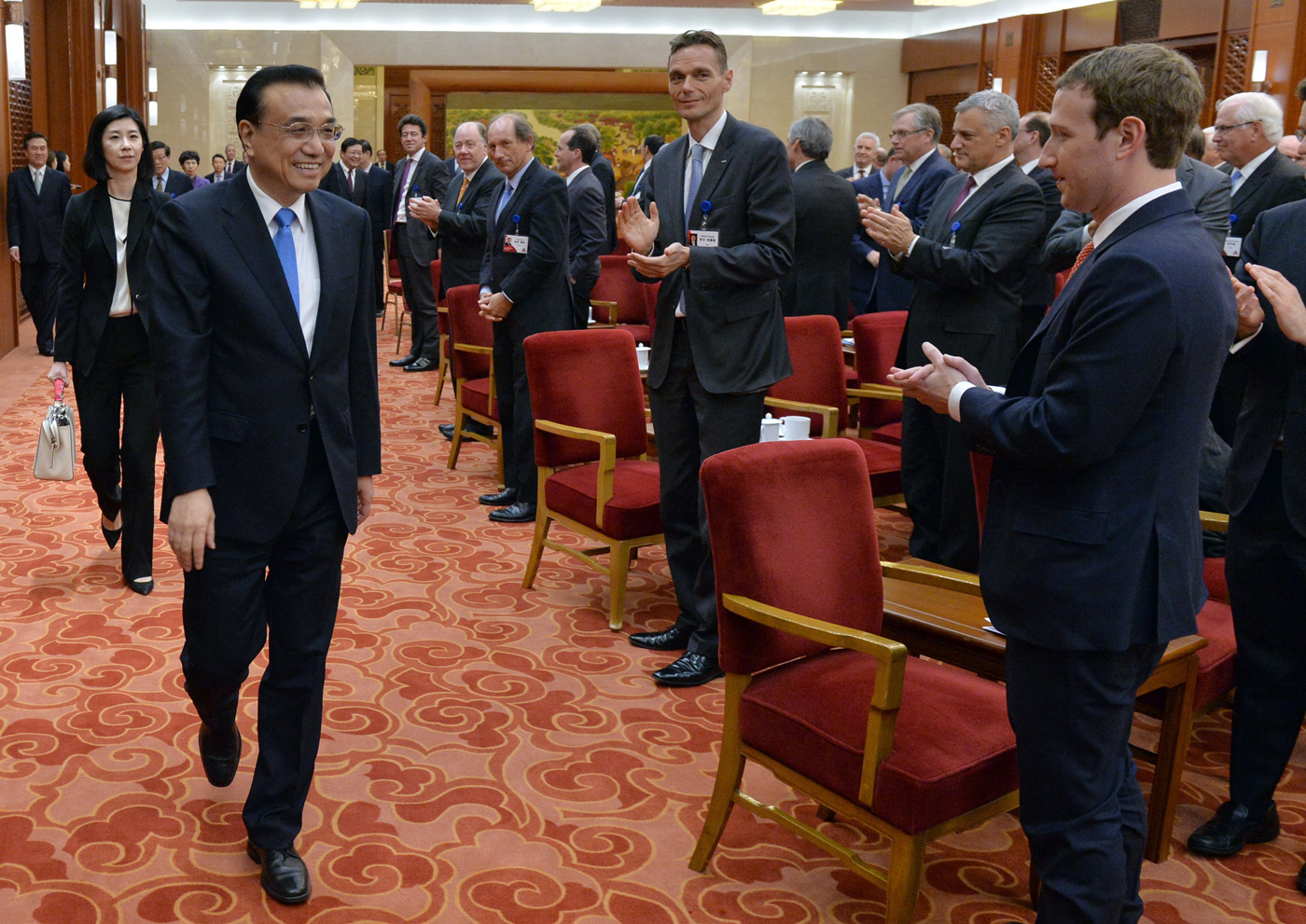 Mark Zuckerberg, right, gave Chinese Premier Li Keqiang a warm welcome at the China Development Forum earlier this year.