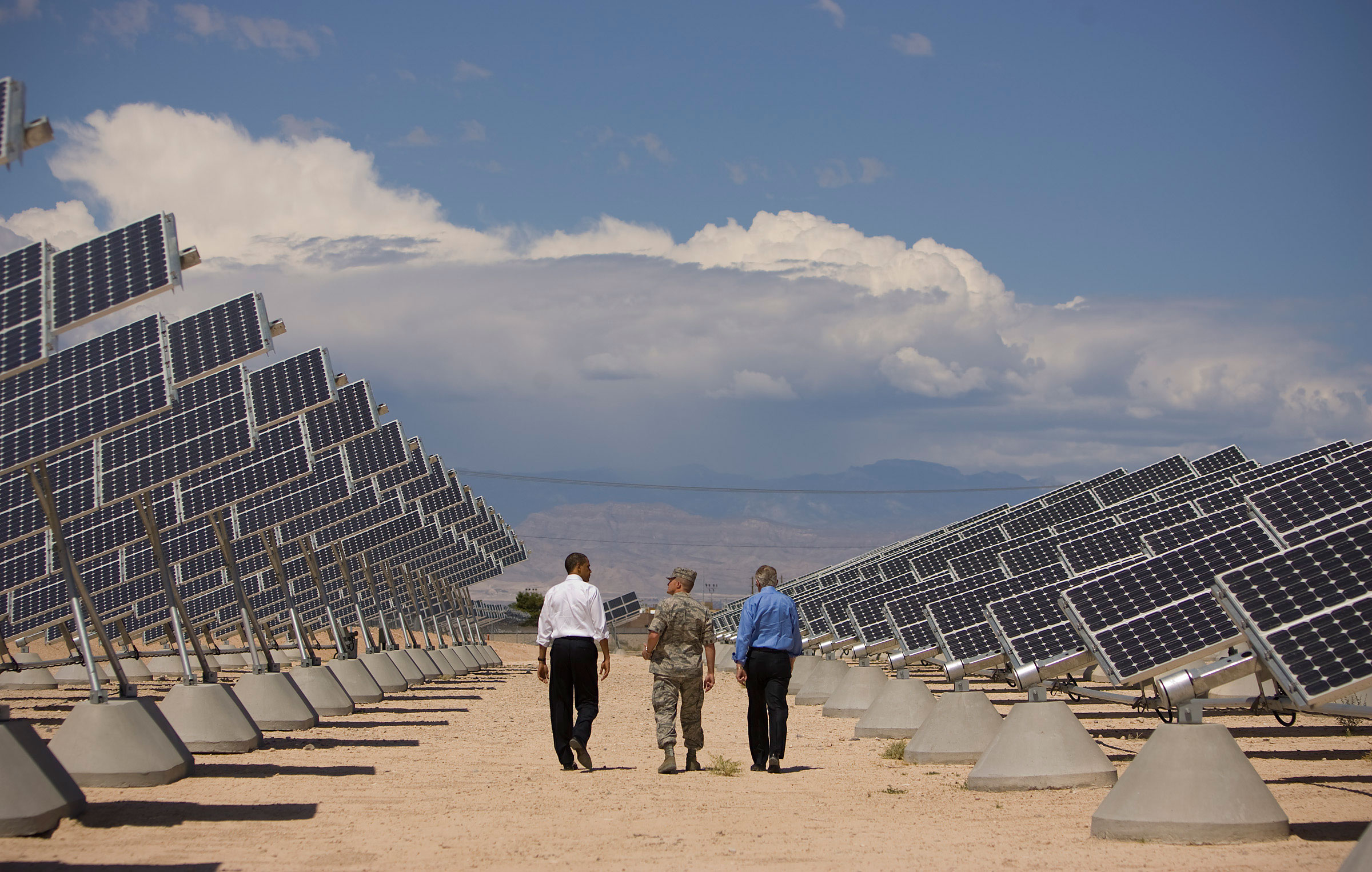 Barack Obama takes a tour of solar power facilities at Nellis Air Force Base in Las Vegas.