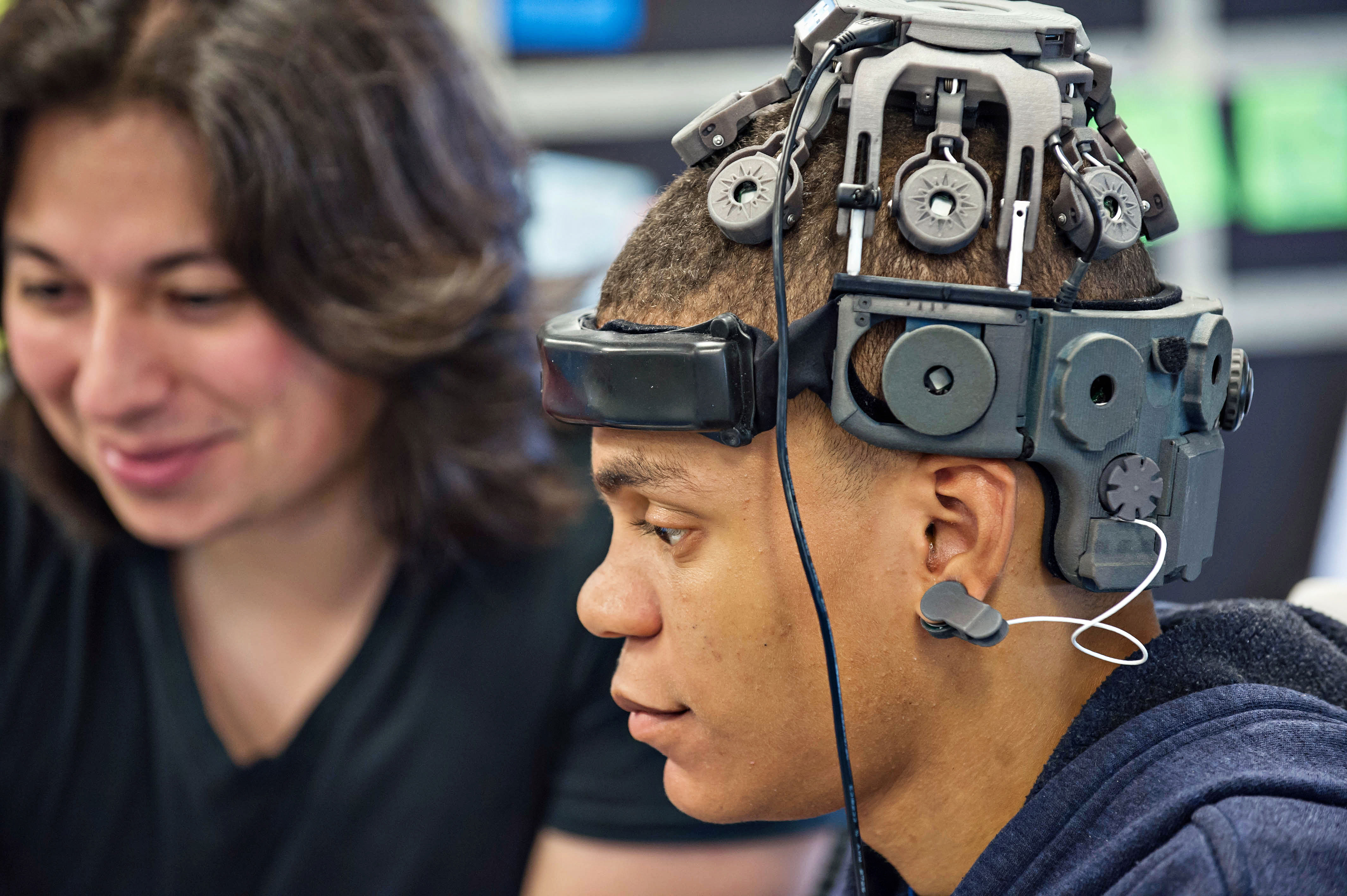 A prototype version of Neurable's brain-computer interface technology includes a number of dry electrodes placed on the scalp.
