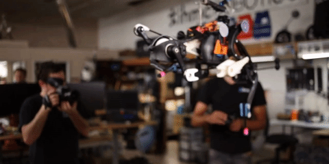 「人並み」のスピードで歩く
二足歩行ロボットが登場