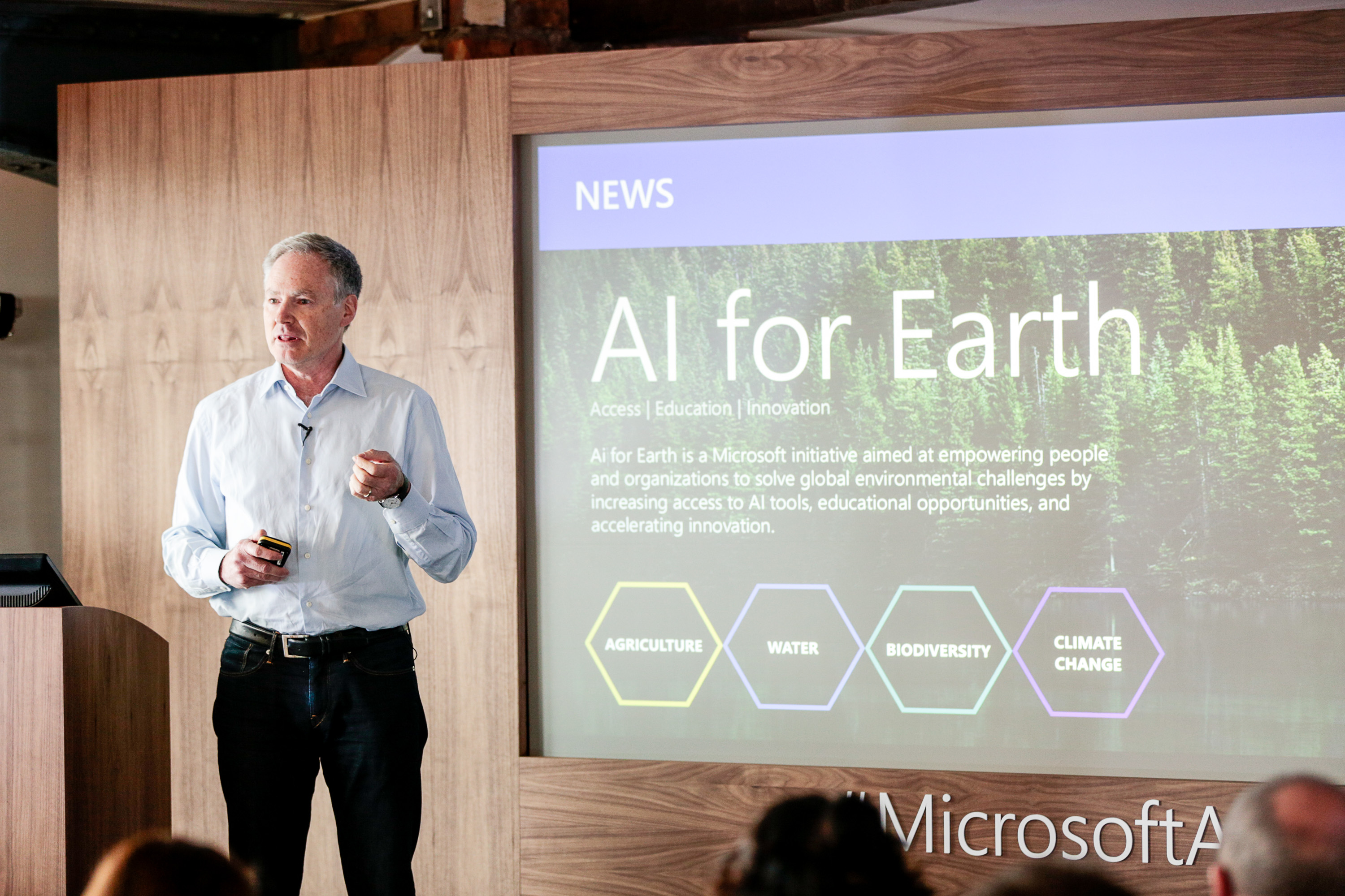 Eric Horvitz, managing director of Microsoft Research, speaking in London.