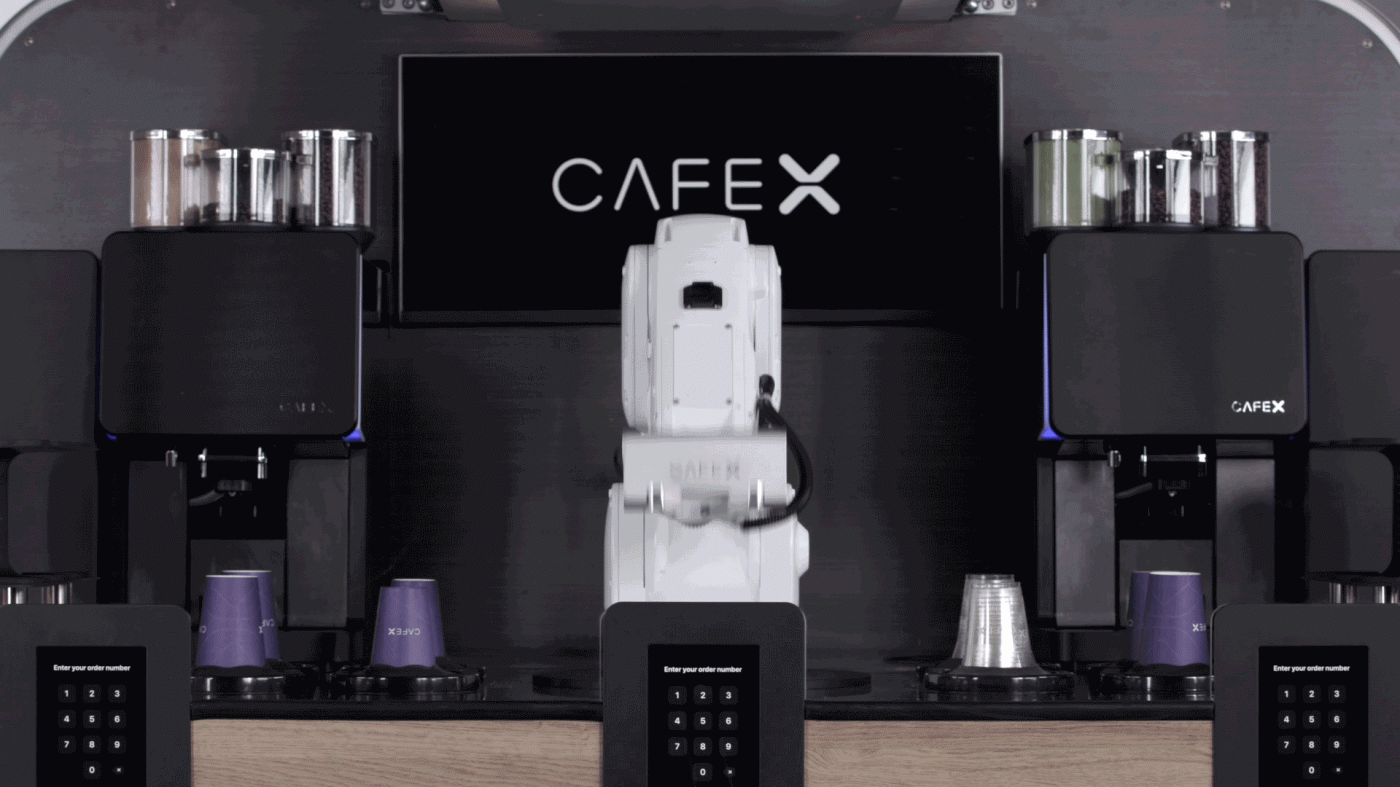 カフェが採用したバリスタロボット、自動販売機との違いはどこ?