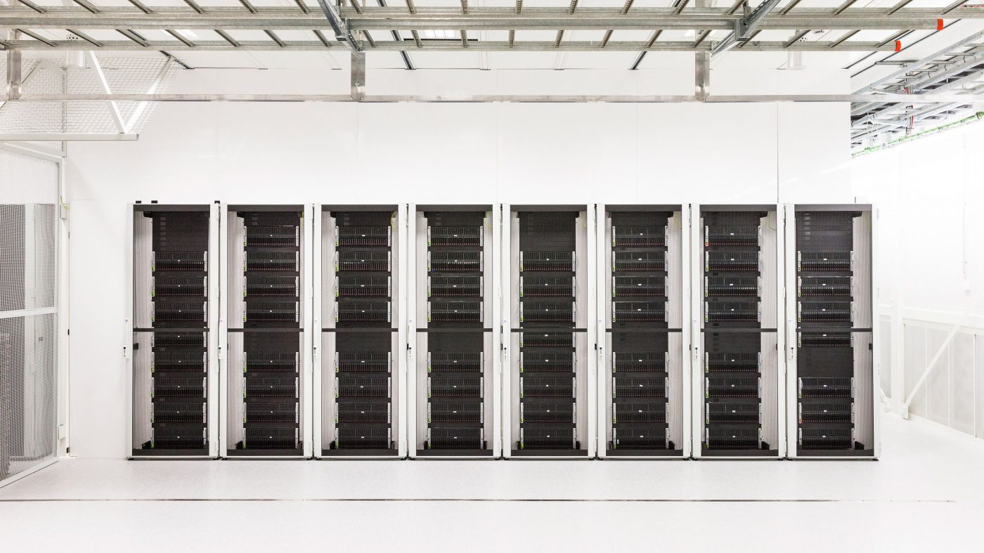 「クールな場所」に熱視線、北欧のデータセンター大国アイスランドが抱える課題 - MIT Tech Review