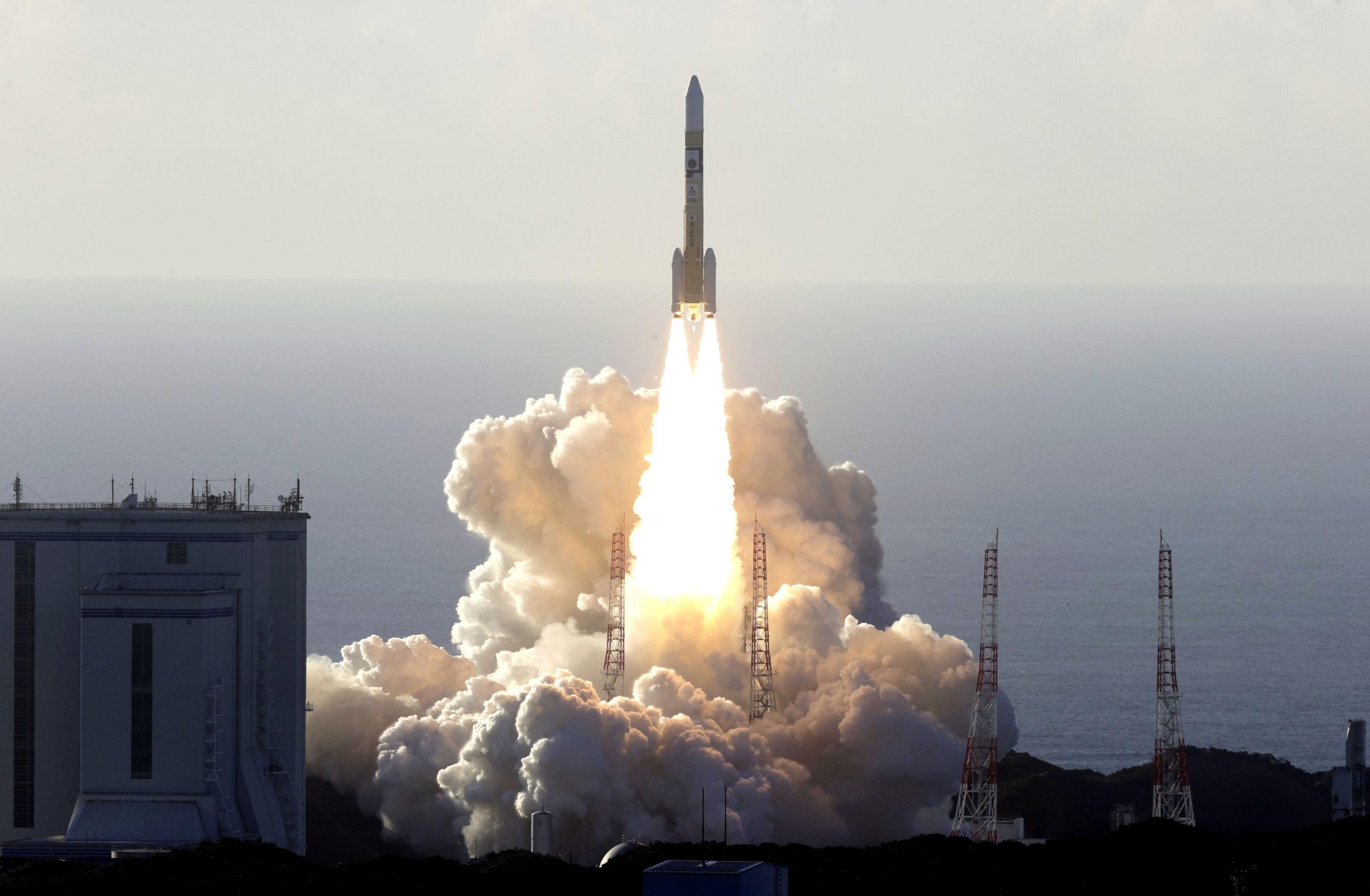 UAE初の火星探査機、種子島宇宙センターから打ち上げに成功