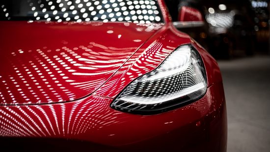 テスラ従業員、報酬100万ドルを蹴ってハッキング計画をFBIに通報