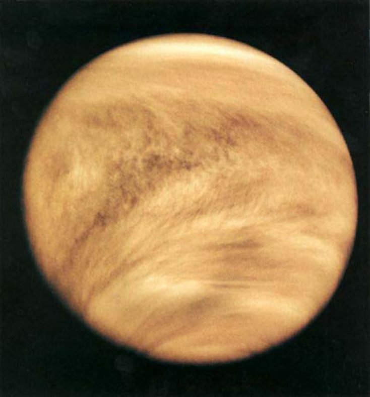 MIT Tech Review: 金星に生命体が存在か？大気からホスフィンを検出