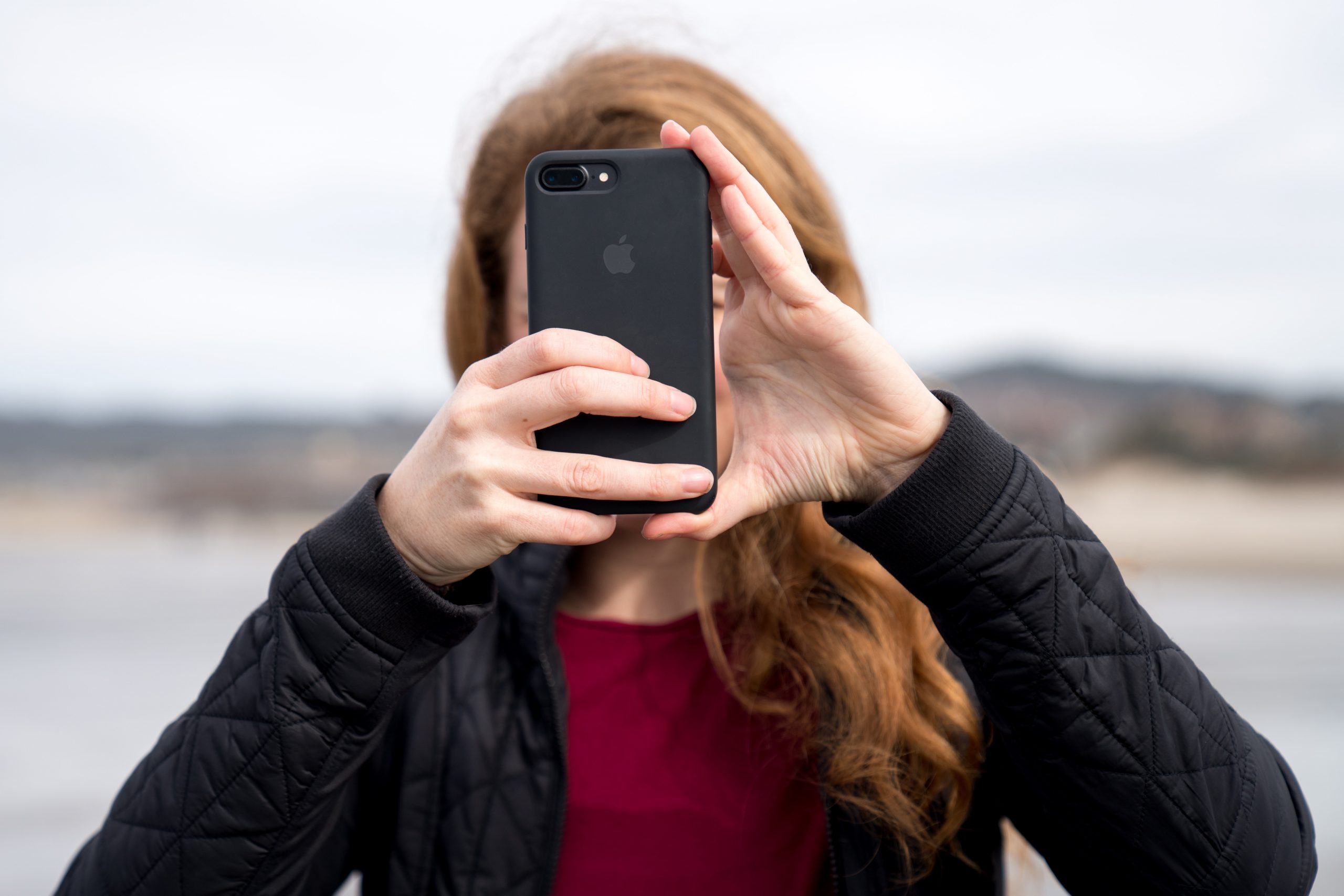 「プライバシーのアップル」は児童ポルノ検出機能でどう変わるか？