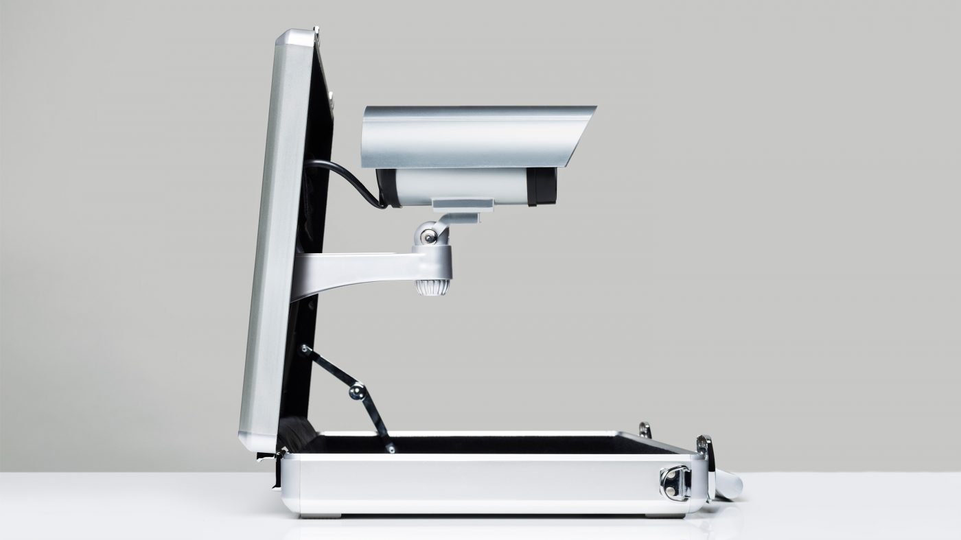 https://www.technologyreview.jp/s/263748/facebook-says-50000-users-were-targeted-by-cyber-mercenary-firms-in-2021/ social preview image