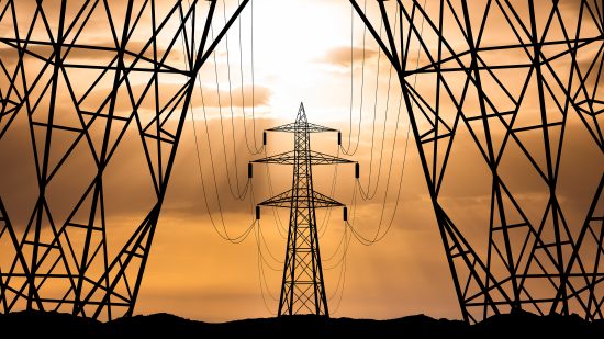 主張：米国の電力危機解決の最短ルート、送電網の効率化にあり