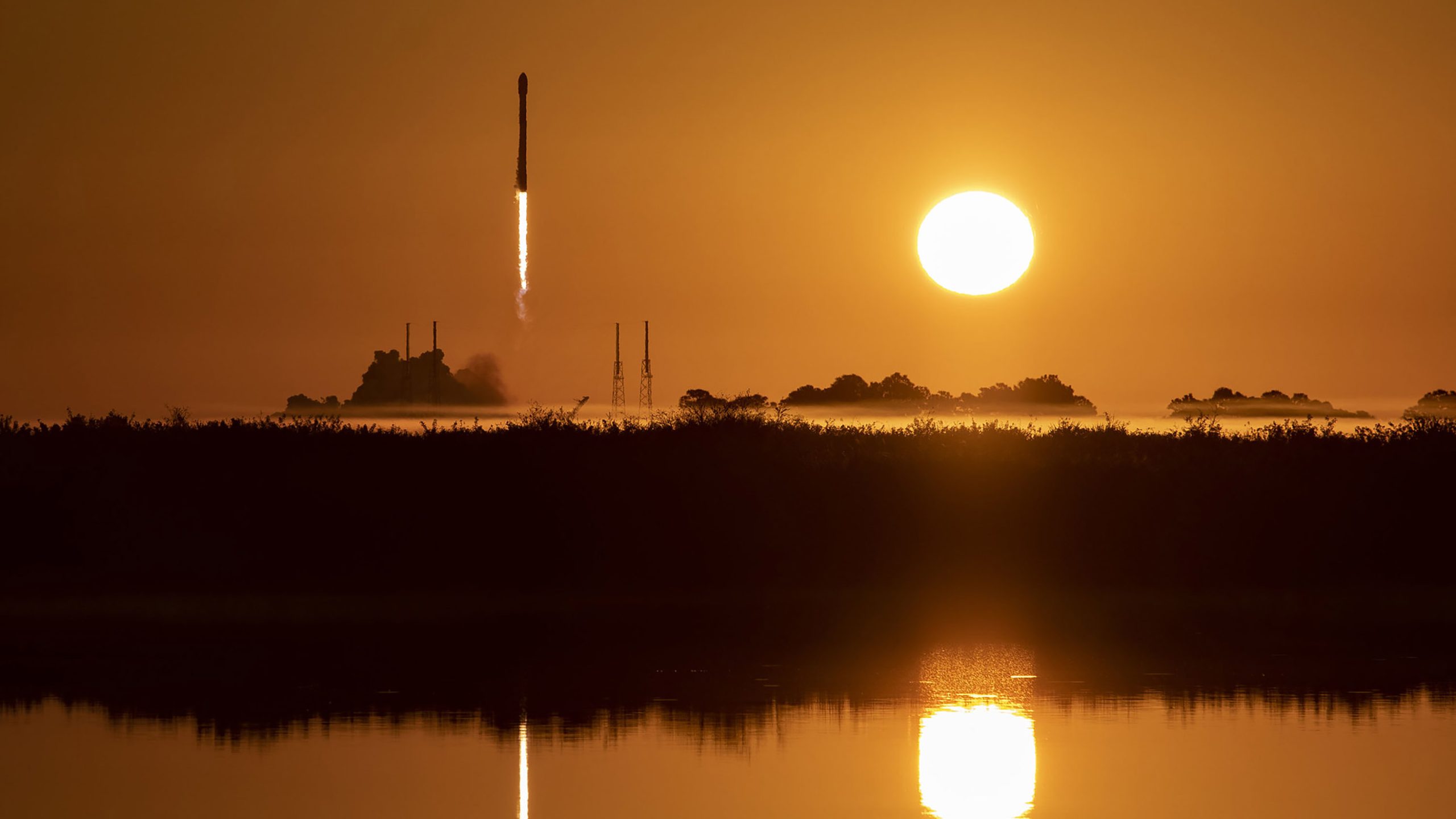 ロケット市場に競争の波、
世界のライバルは
スペースXの牙城を崩せるか