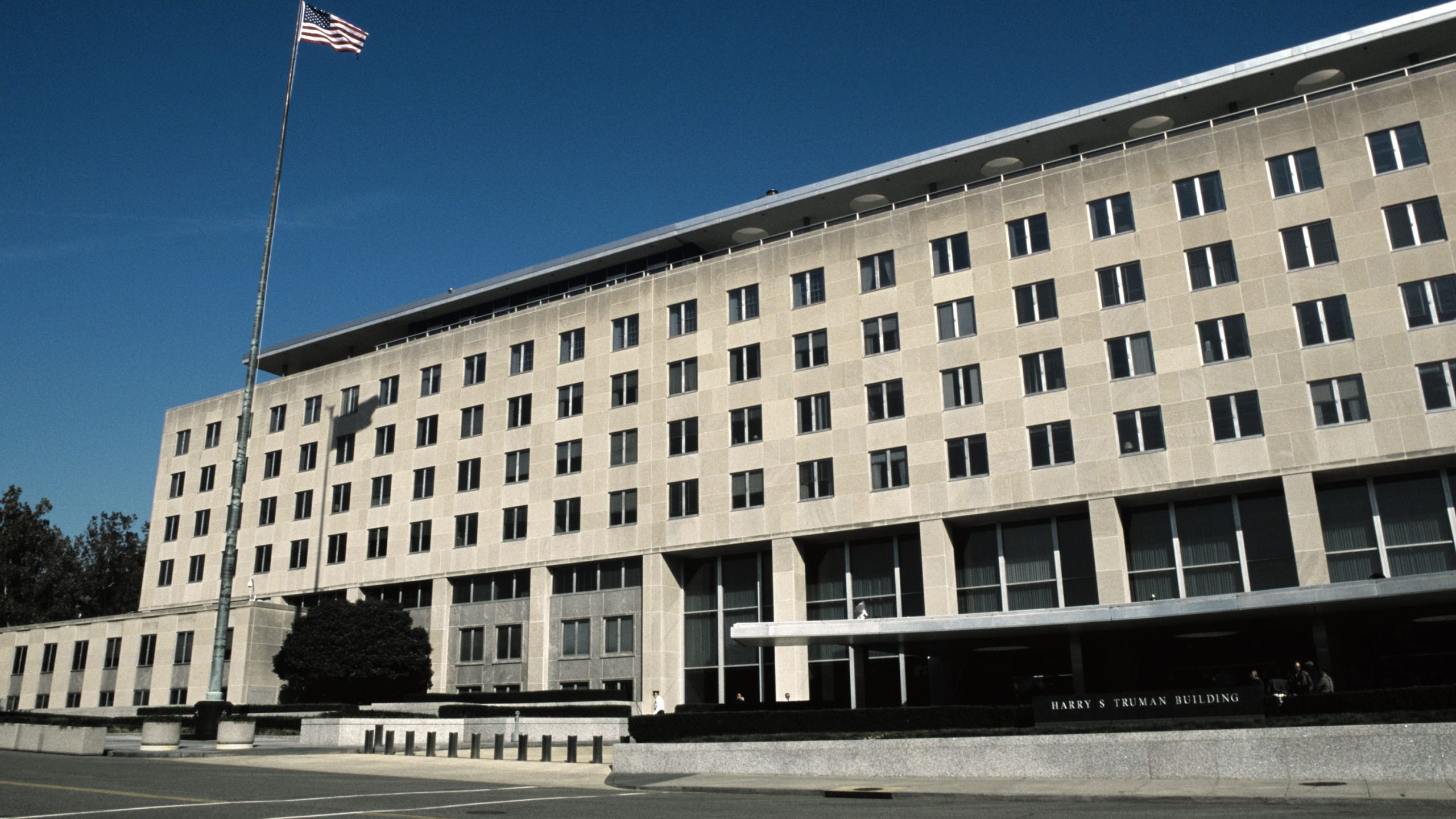 米国務省高官が政権「敵リスト」、職員にメール提出を指示