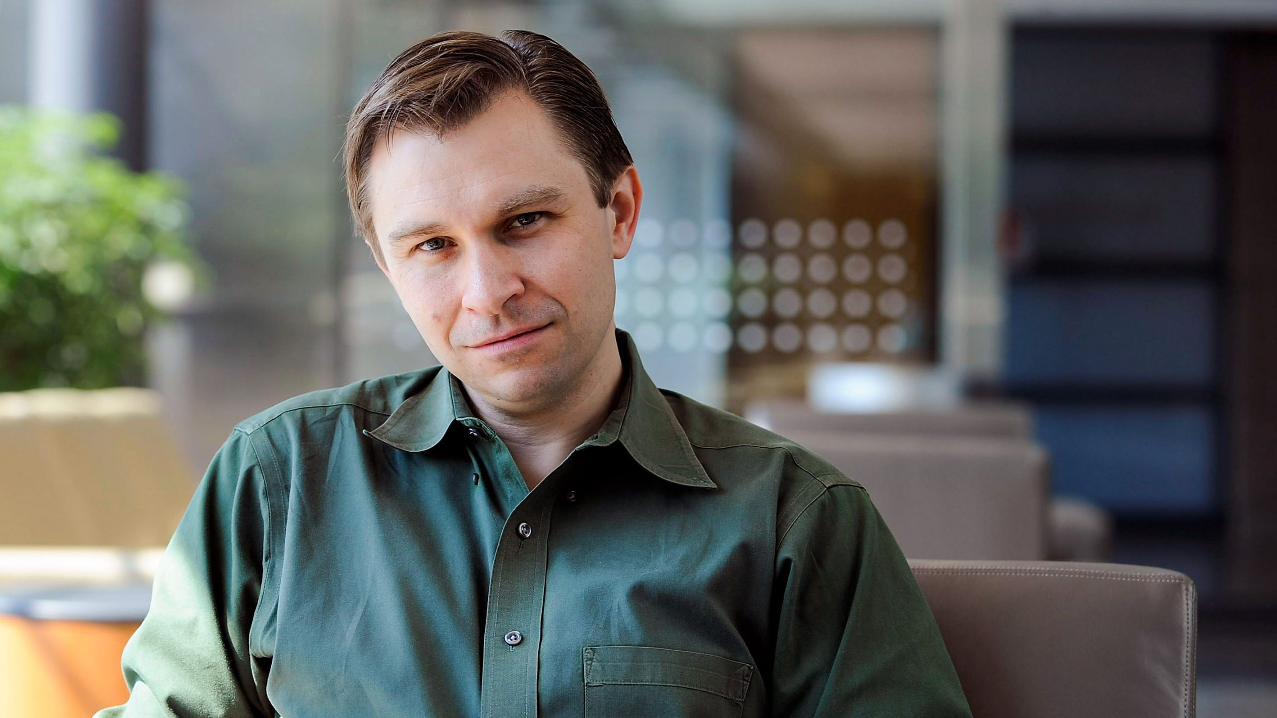 ハーバード大教授主導の
「若返り治療」初の試験へ、
イーロン・マスクも関心