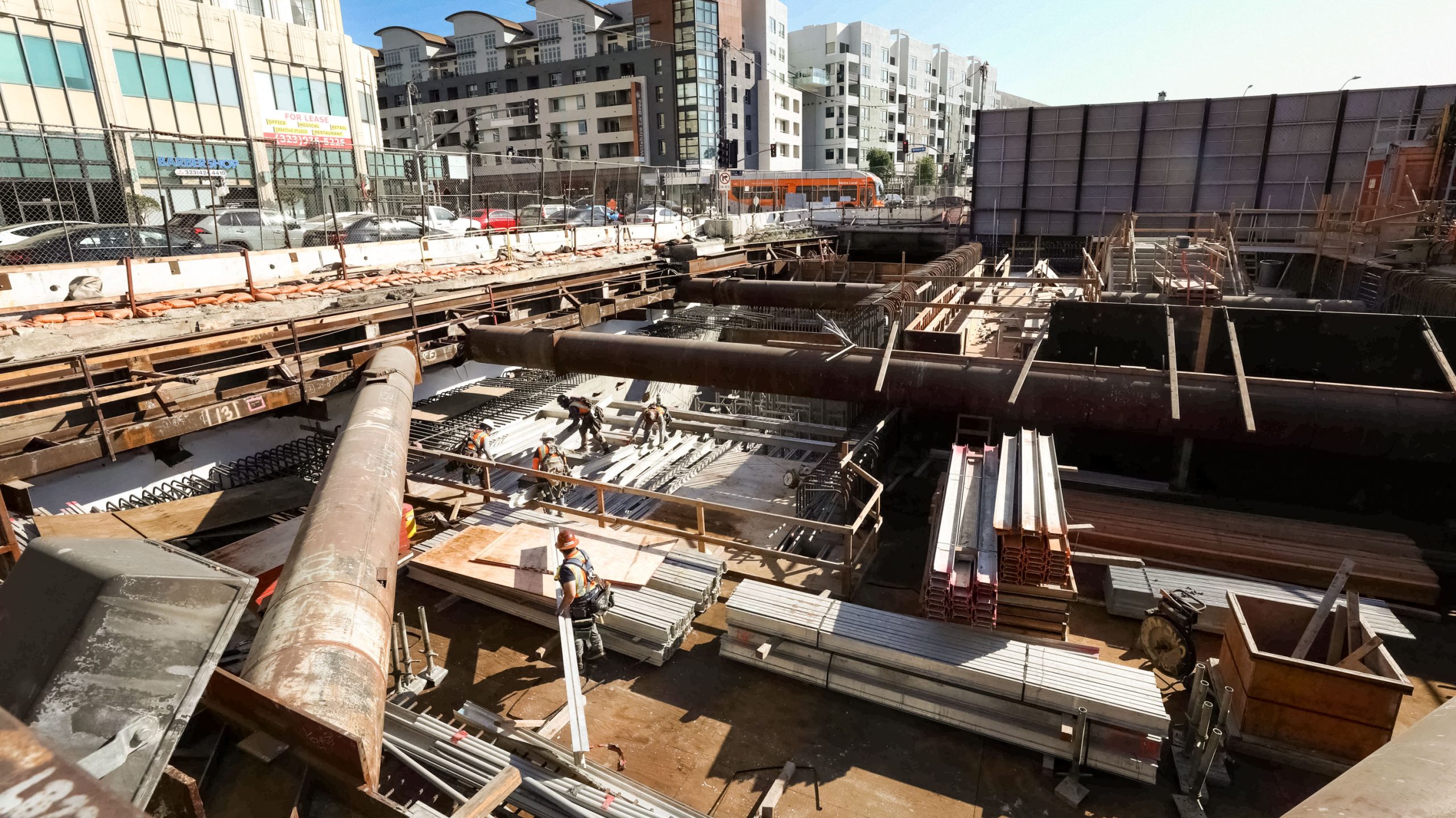 「クルマの街」ロサンゼルスに新地下鉄がやってきた